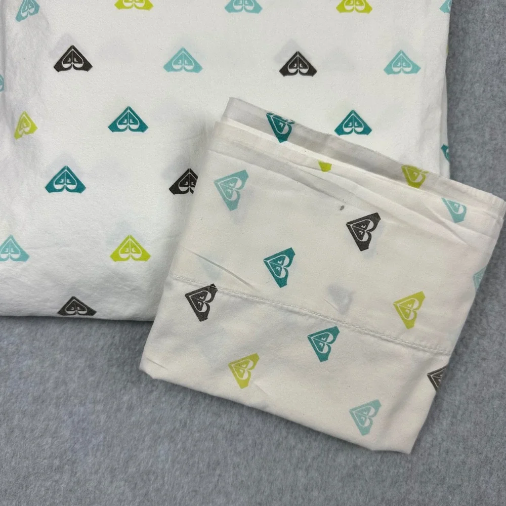 Roxy White Cotton Flat Sheet and Pillowcase Set Heart Logo Teal Lime Grey